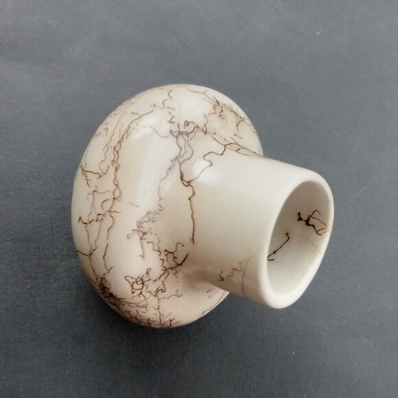 Native American Navajo Horse Hair Pottery Vase signed VAIL Mint Condition - Picture 4 of 16